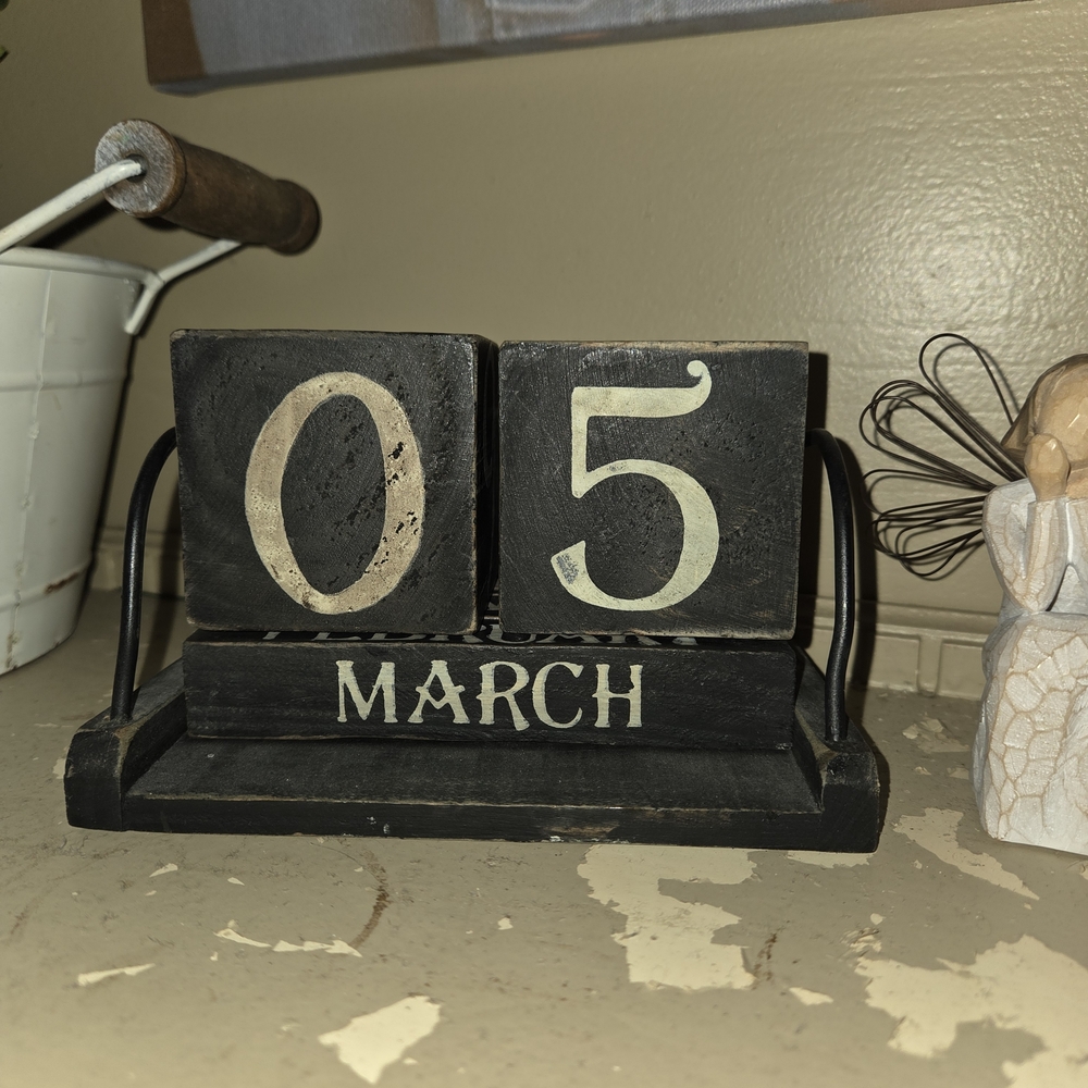 Black Wooden Perpetual Calendar